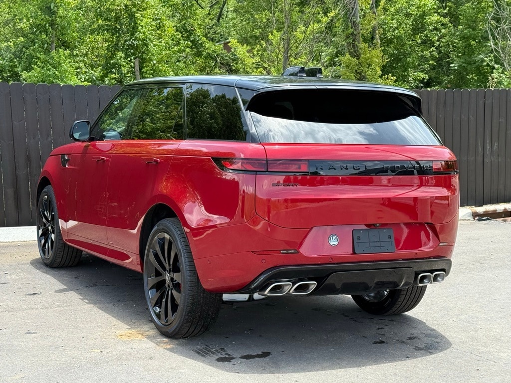 New 2025 Land Rover Range Rover Sport Dynamic SE SUV