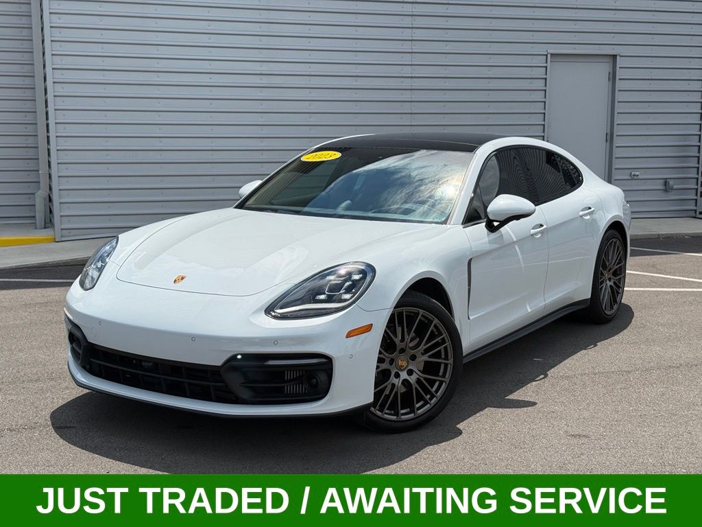 2023 Porsche Panamera 4 Platinum Edition's photo