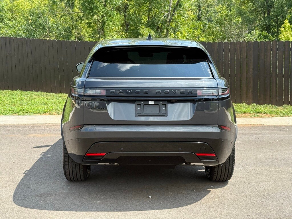 2026 Land Rover Range Rover Velar P250 Dynamic SE photo 4