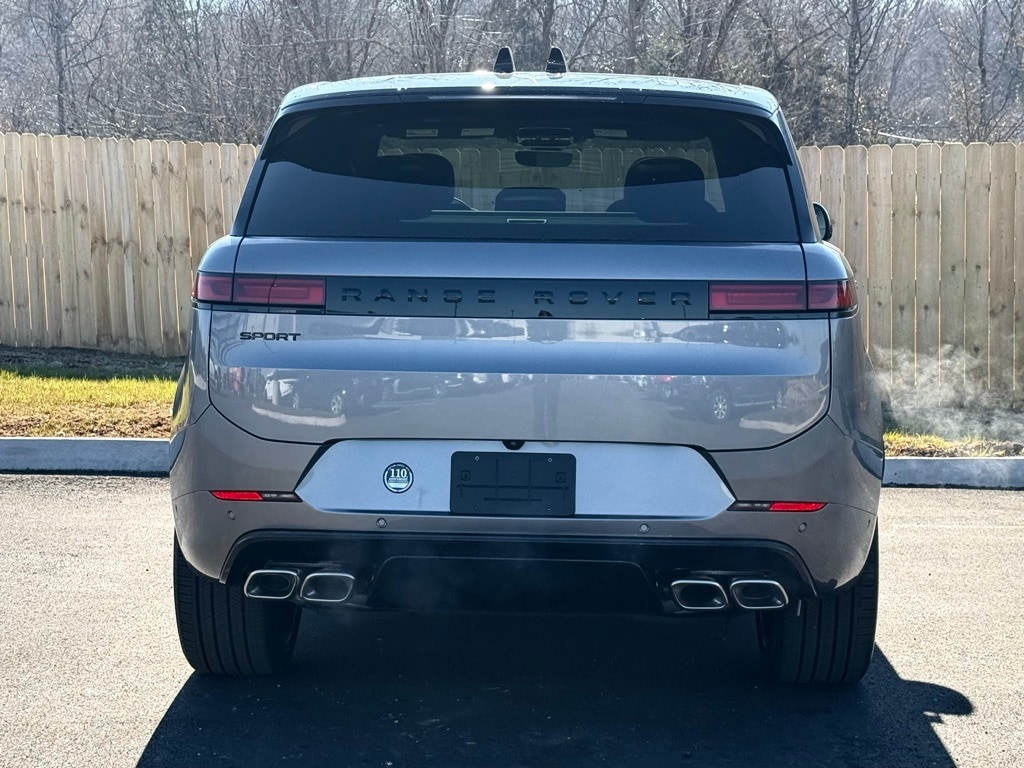 2025 Land Rover Range Rover Sport Dynamic SE - Photo 4
