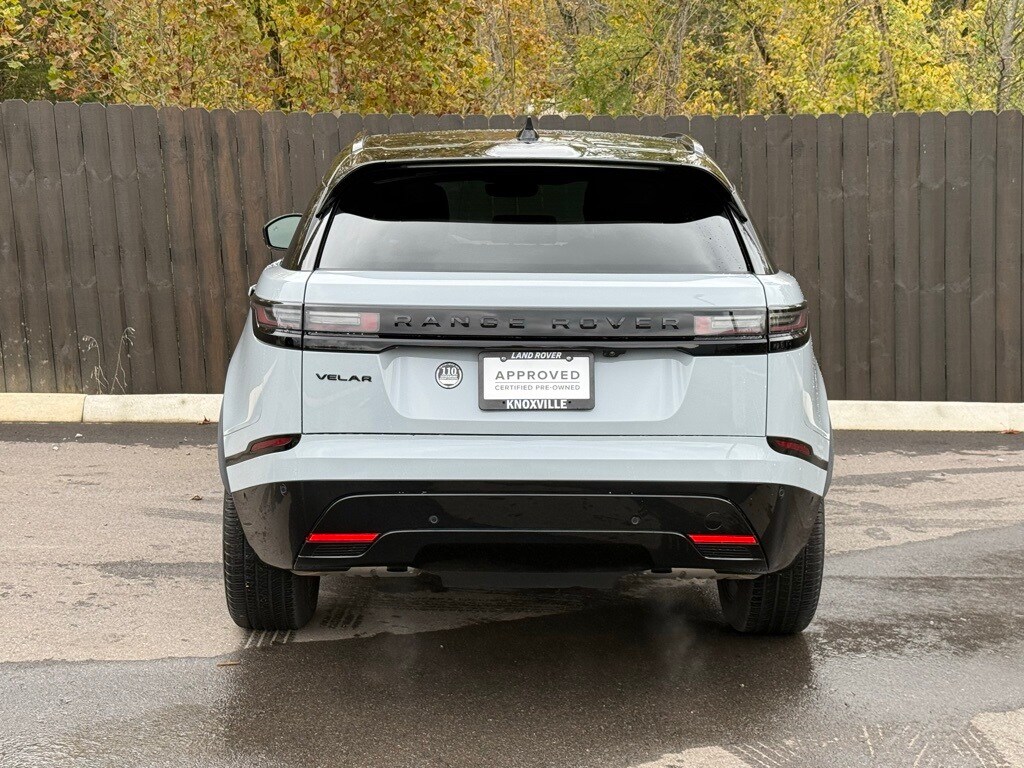 2026 Land Rover Range Rover Velar SE photo 4