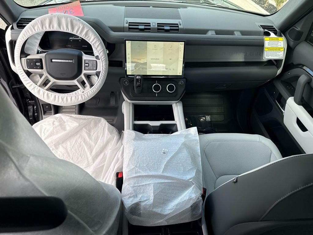 New 2026 Land Rover Defender 110 X-Dynamic SE SUV