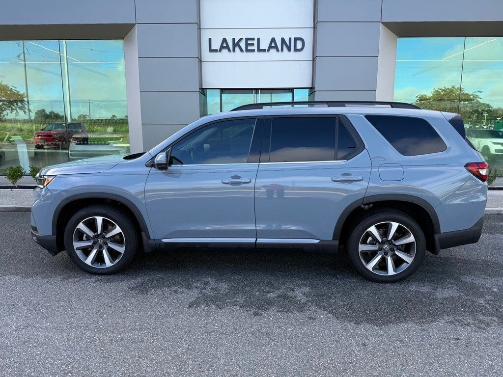 Used 2024 Honda Pilot Elite SUV