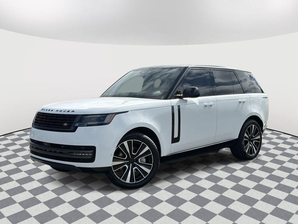 New 2026 Land Rover Range Rover P550e SE SUV