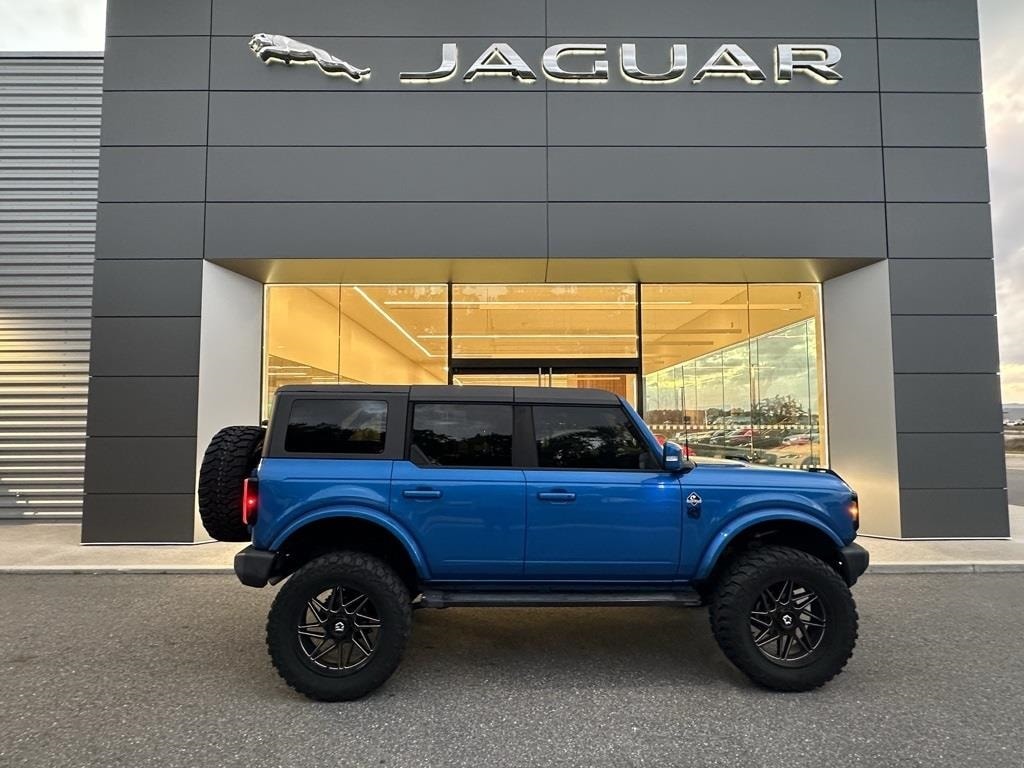 2022 Ford Bronco 4-Door Outer Banks's photo