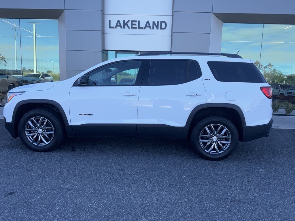 2017 GMC Acadia SL's photo