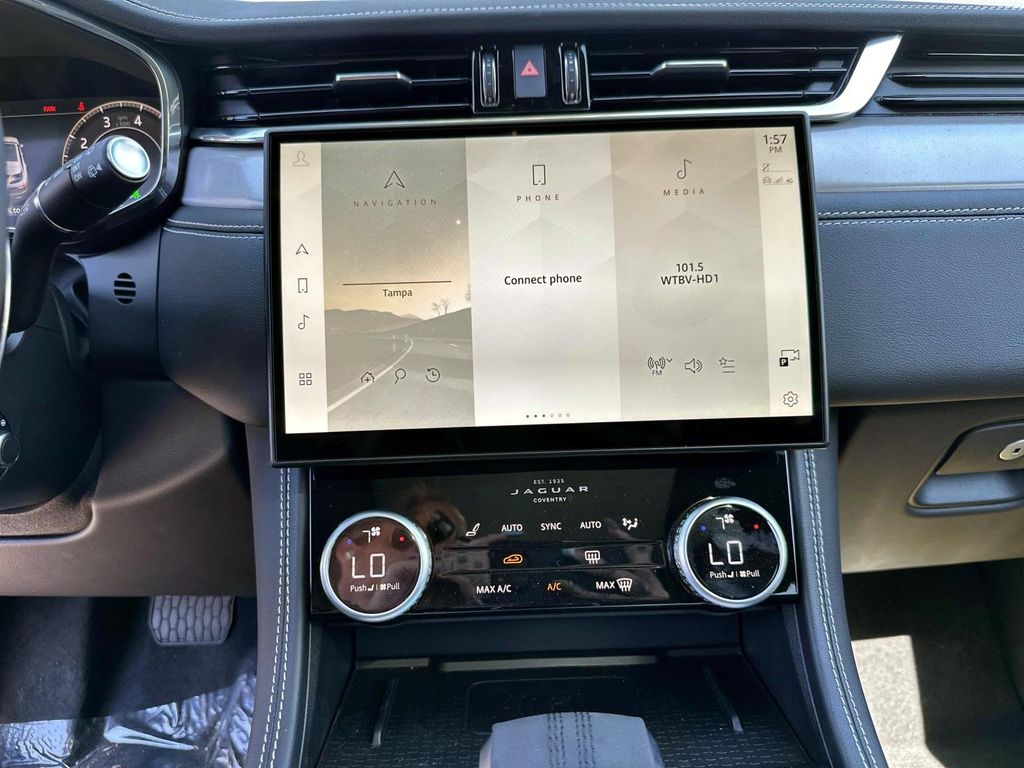 2026 Jaguar F-Pace R-Dynamic S - Photo 21