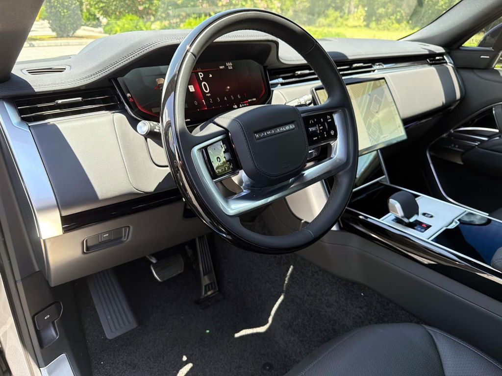 2026 Land Rover Range Rover SE - Photo 21