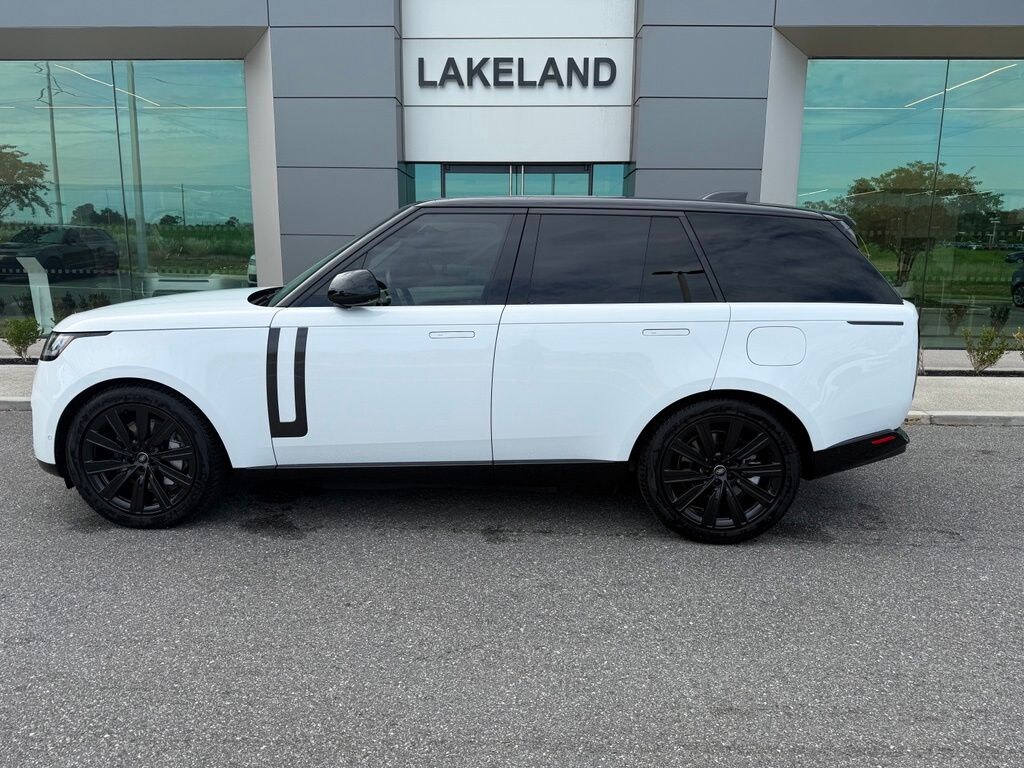 Used 2025 Land Rover Range Rover Plug-In Hybrid SE SUV