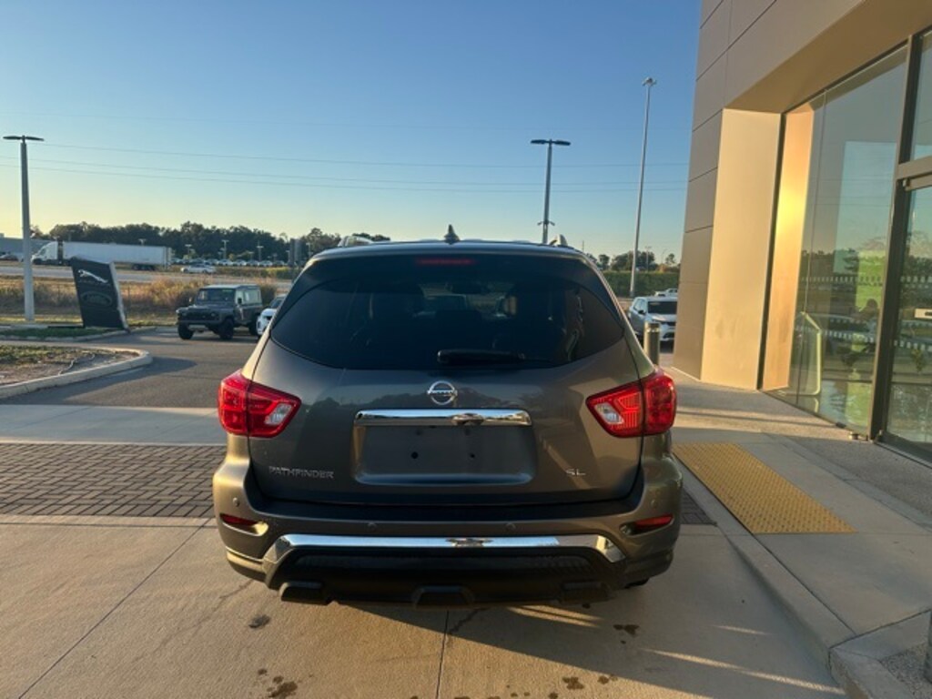 Used 2019 Nissan Pathfinder SL SUV