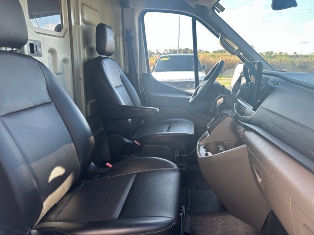 2022 Ford Transit photo 3