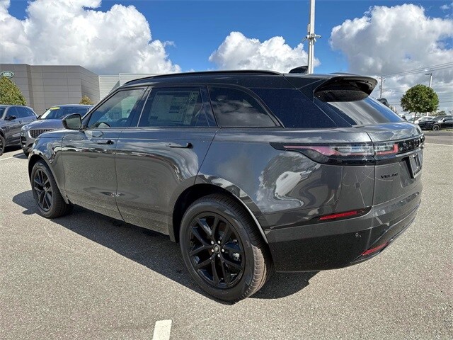 2025 Land Rover Range Rover Velar SE photo 2