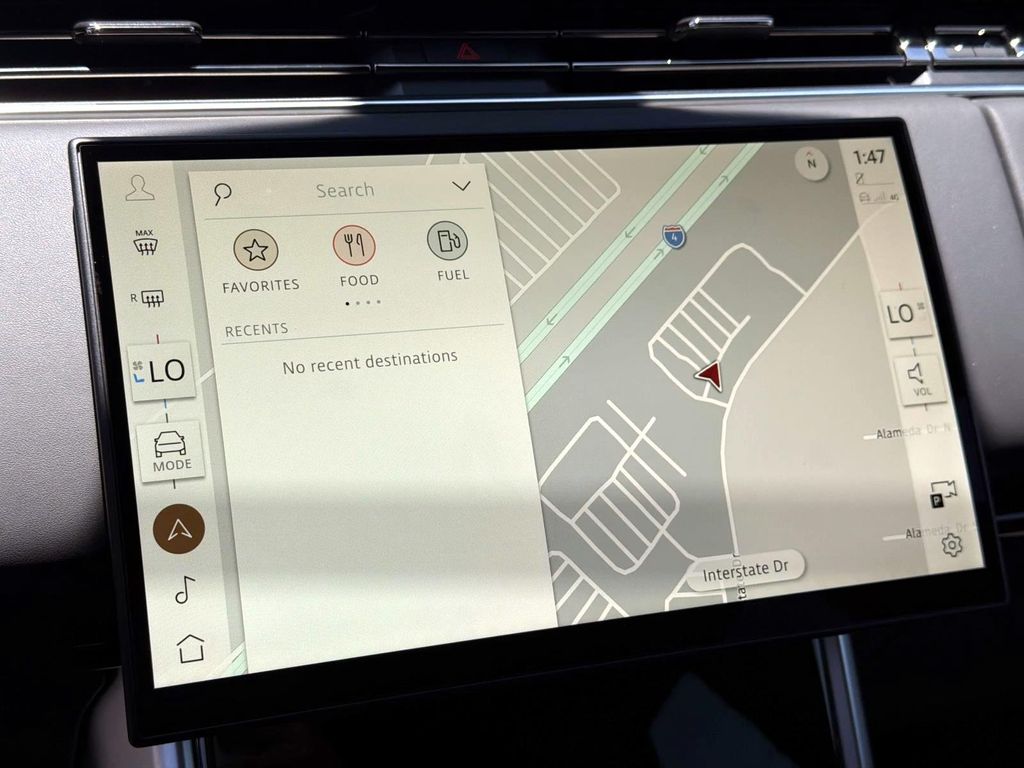2026 Land Rover Range Rover SE - Photo 22
