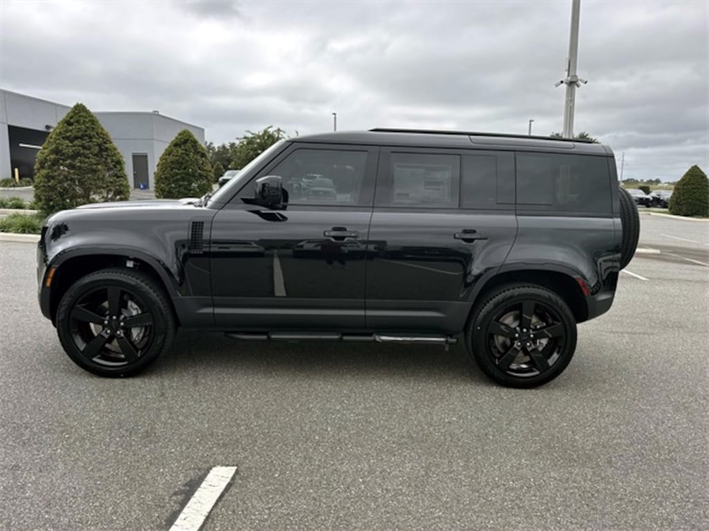 New 2026 Land Rover Defender 110 S 300PS SUV