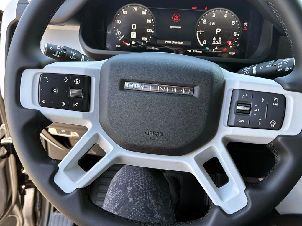 2025 Land Rover Defender X-Dynamic SE - Photo 27