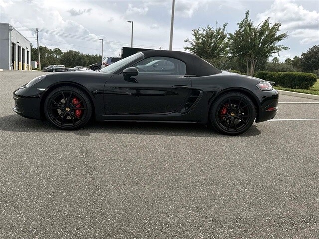 2024 Porsche Boxster S photo 2