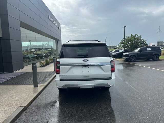 2021 Ford Expedition MAX Platinum photo 3
