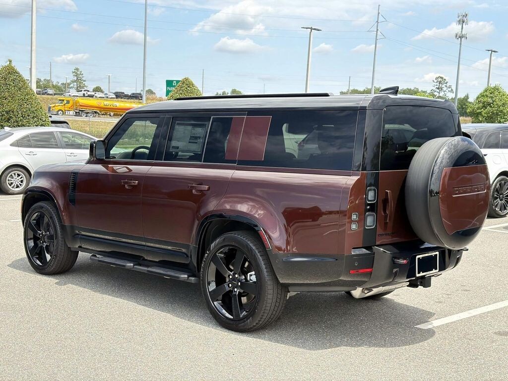 New 2026 Land Rover Defender 130 X-Dynamic SE SUV