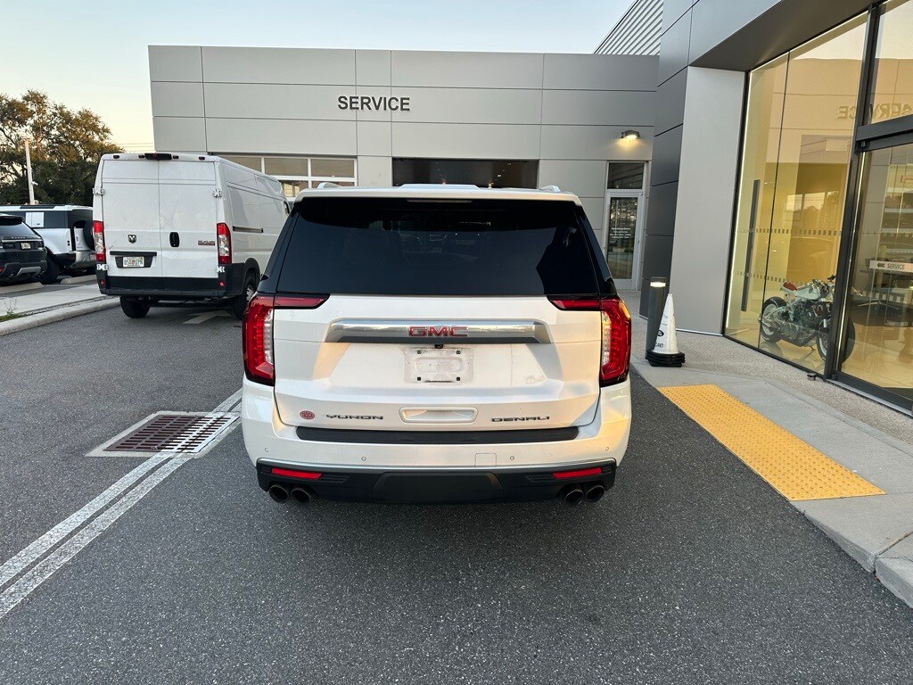 2022 Gmc Yukon Denali photo 3