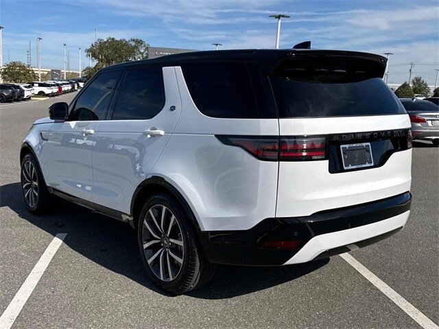 2025 Land Rover Discovery SE photo 3