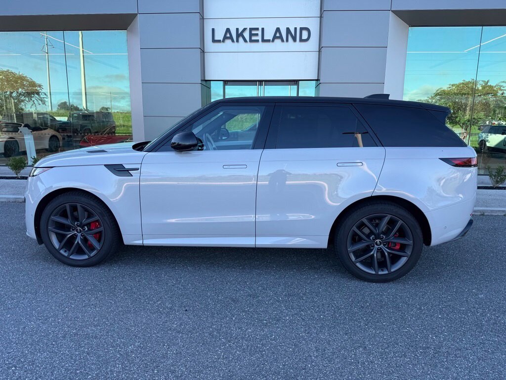 Used 2024 Land Rover Range Rover Sport Dynamic SE SUV