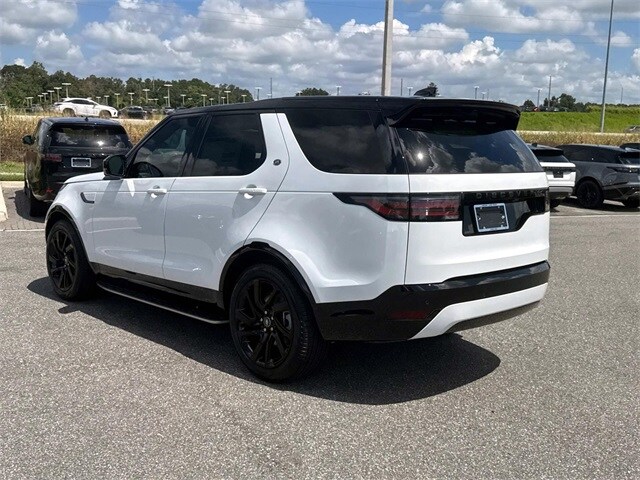 2025 Land Rover Discovery SE photo 3