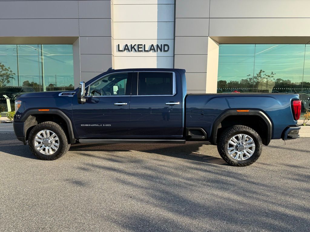 2022 GMC Sierra 4WD Crew Cab Standard Box Denali's photo