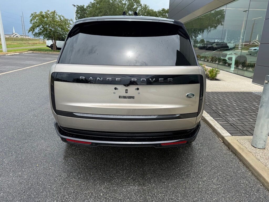 Used 2023 Land Rover Range Rover SE SUV