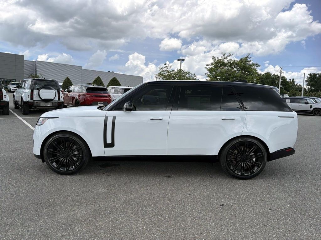 New 2026 Land Rover Range Rover P530 SE 7 Seat SUV