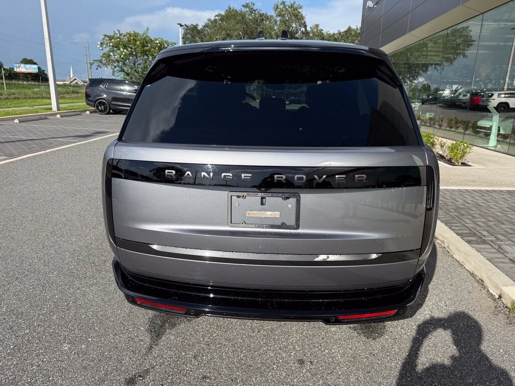 Used 2026 Land Rover Range Rover SE SUV