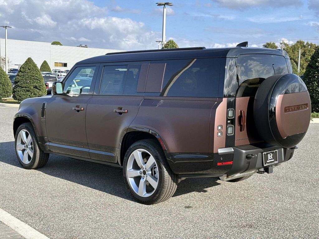 New 2026 Land Rover Defender 130 X-Dynamic SE SUV