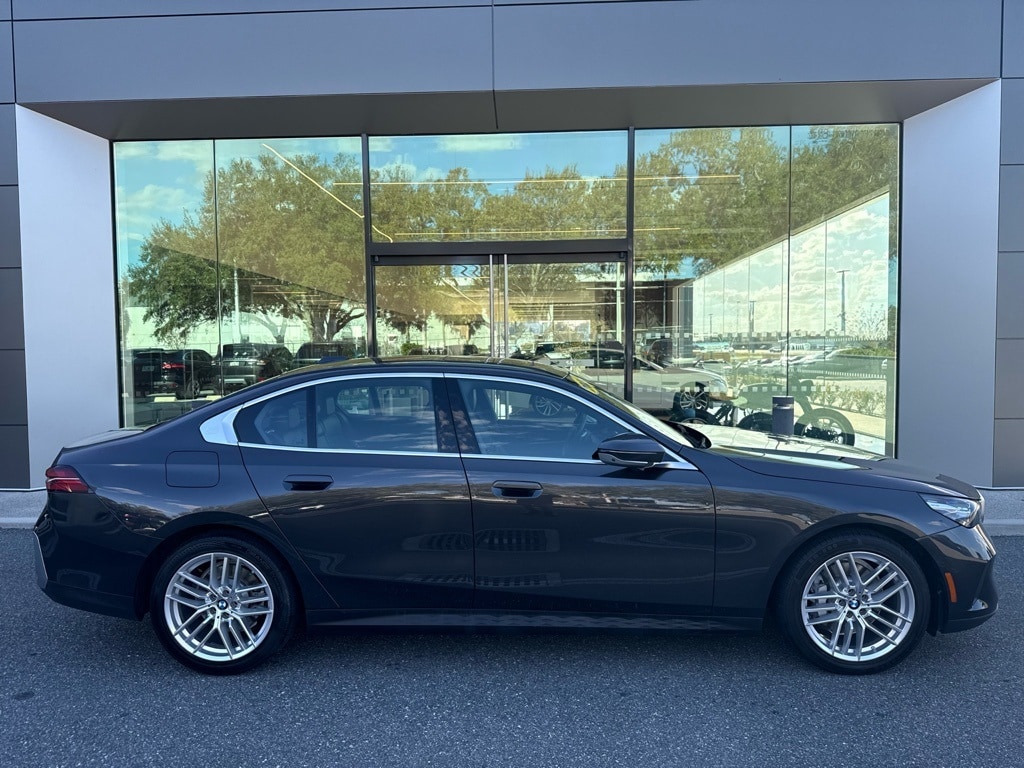 Used 2024 BMW 5 Series 530i Sedan