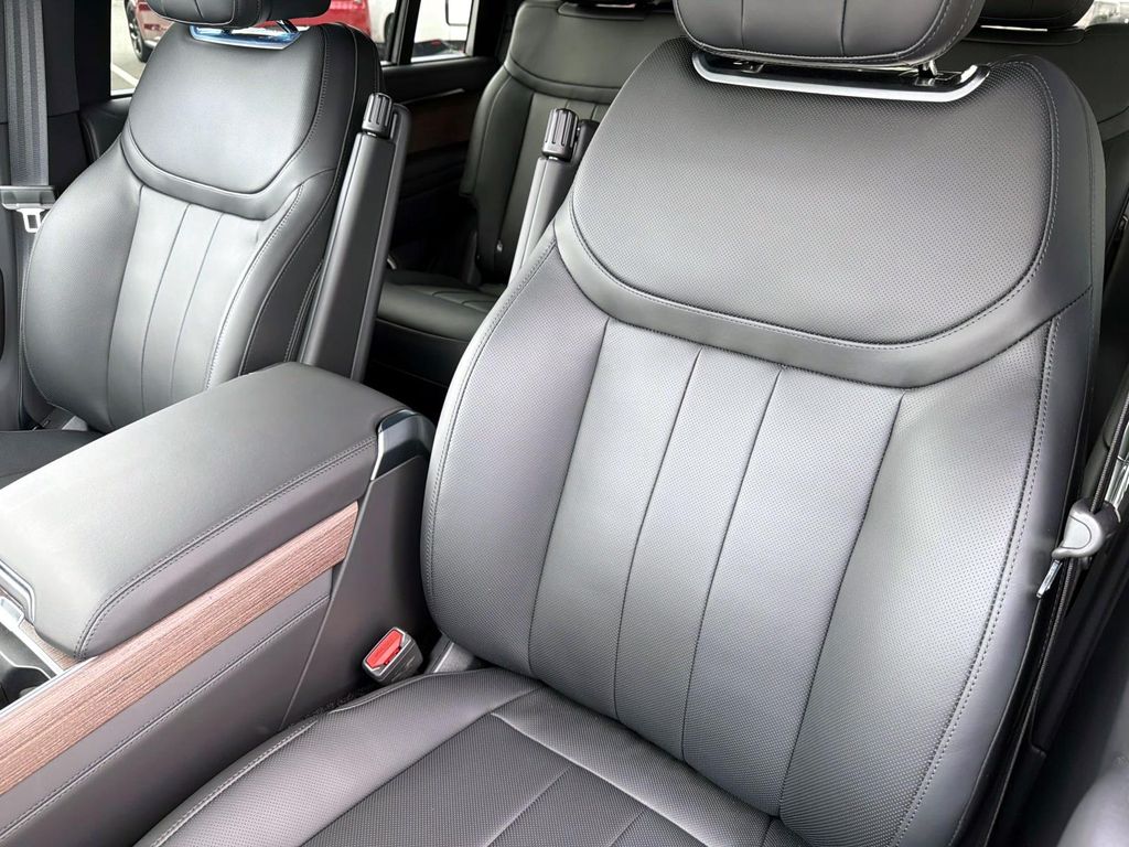 2026 Land Rover Range Rover SE - Photo 19