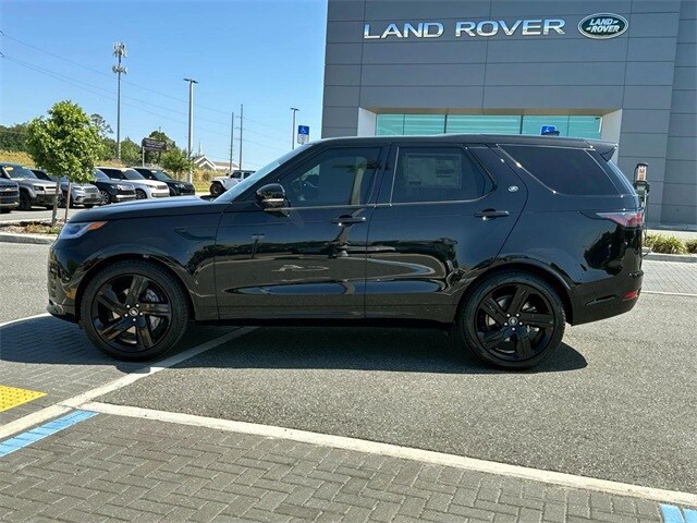 2025 Land Rover Discovery SE photo 2
