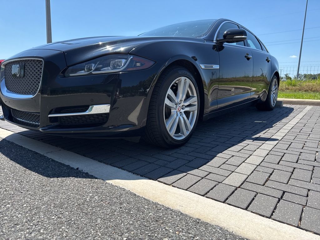 2017 Jaguar XJ XJL Portfolio AWD's photo