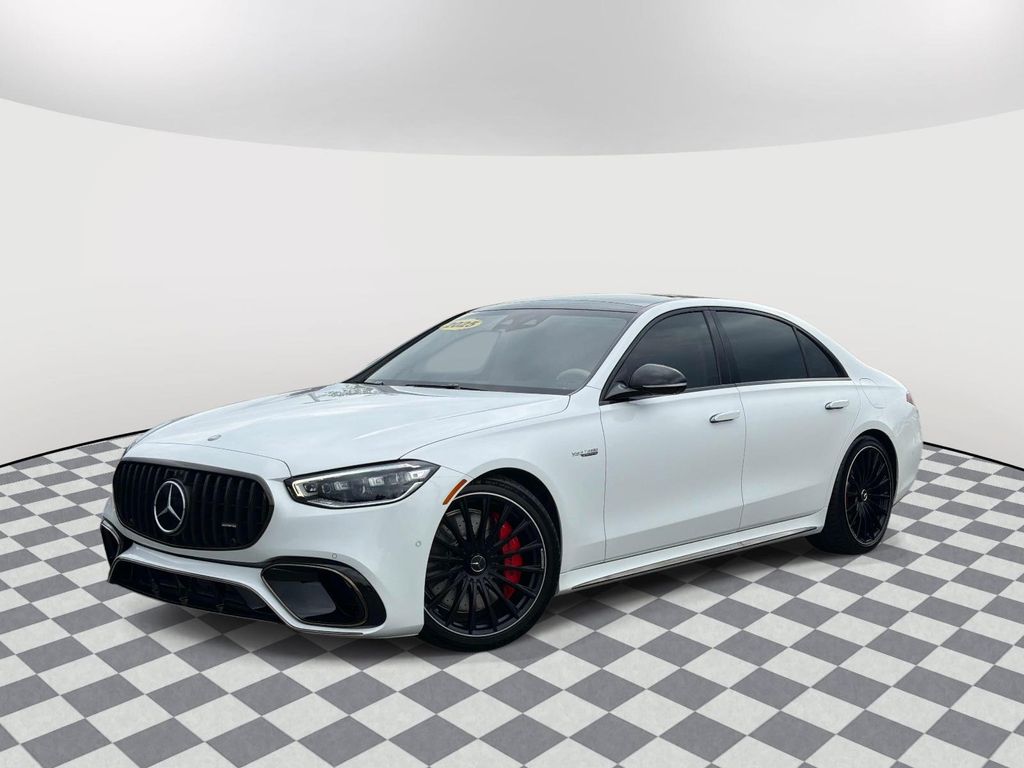 2025 Mercedes-Benz S-Class S 63 E-Performance's photo