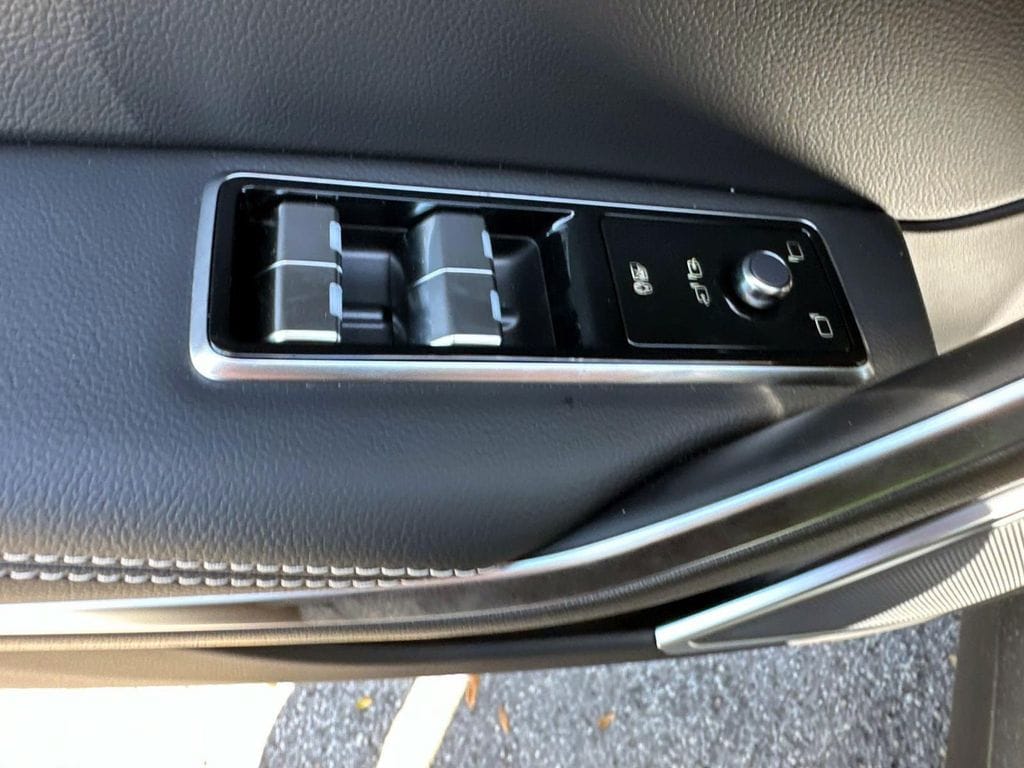 2026 Jaguar F-Pace R-Dynamic S - Photo 16