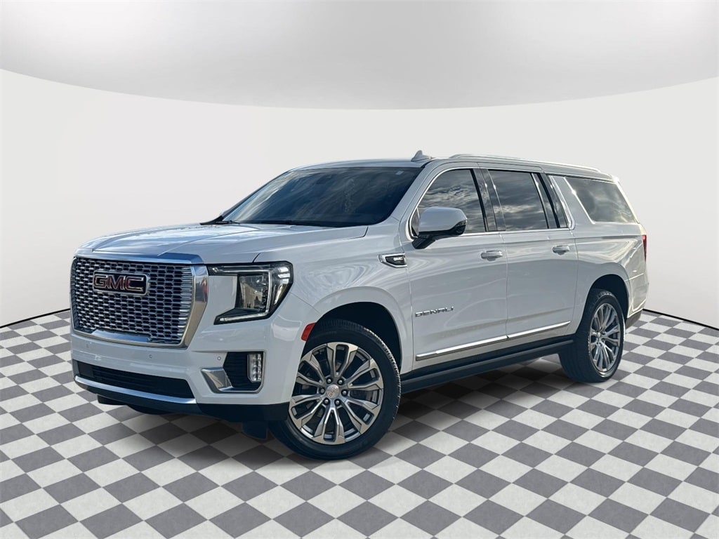 2022 GMC Yukon XL Denali's photo