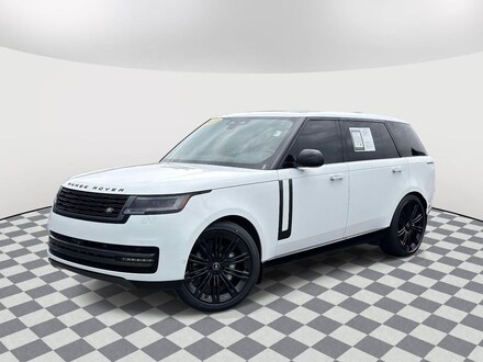 2025 Land Rover Range Rover SE SUV
