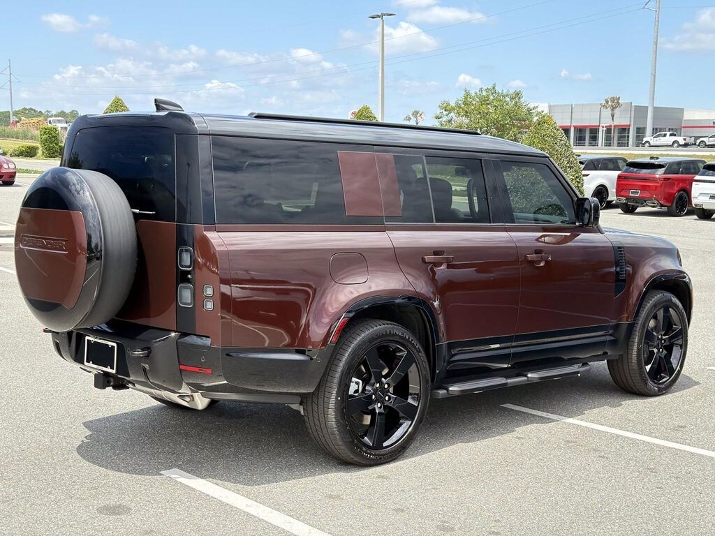 New 2026 Land Rover Defender 130 X-Dynamic SE SUV