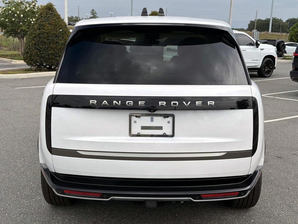 Used 2024 Land Rover Range Rover SE SUV