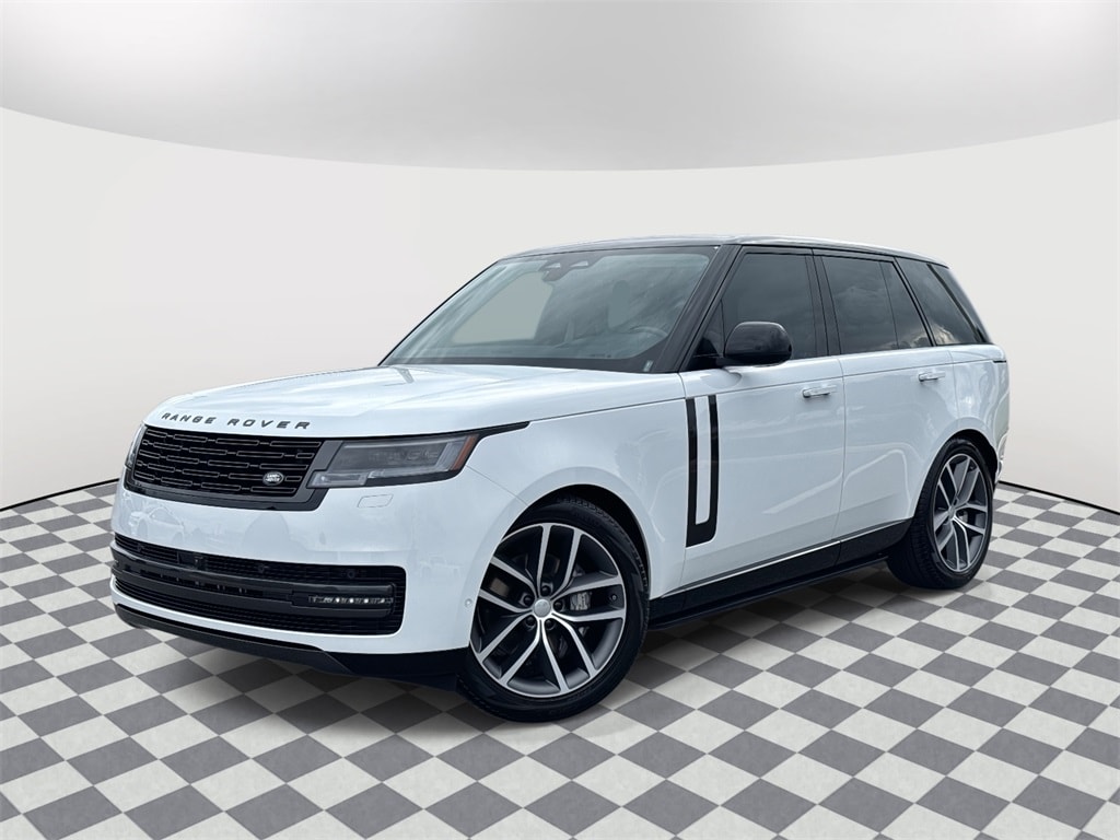 2025 Land Rover Range Rover SE's photo
