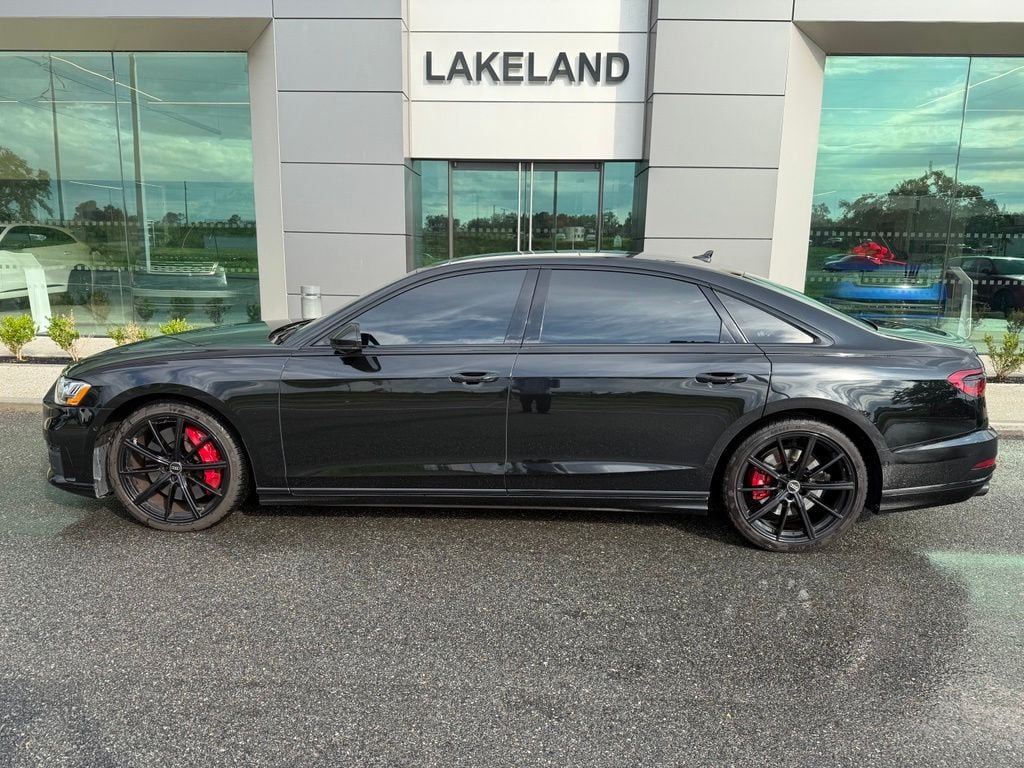 2020 Audi S8 4.0T quattro Tiptronic's photo