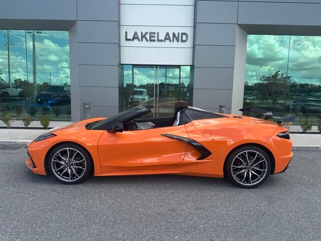 2023 Chevrolet Corvette Stingray Convertible photo 2