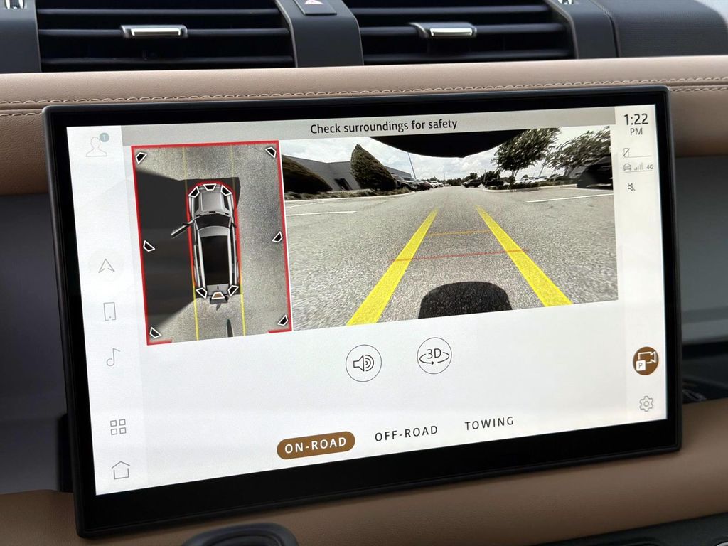 2025 Land Rover Defender X-Dynamic SE - Photo 23