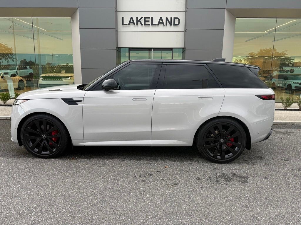 Used 2024 Land Rover Range Rover Sport Dynamic SE SUV