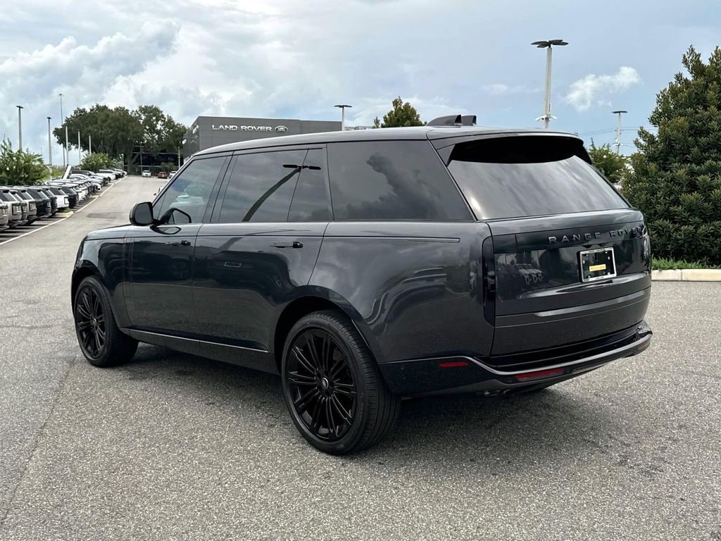 Used 2025 Land Rover Range Rover SE SUV