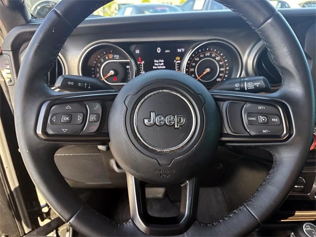 View 25