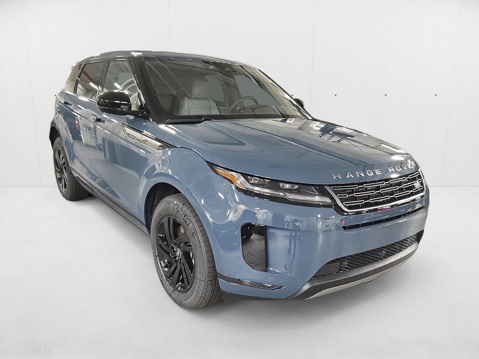 2026 Land Rover Range Rover Evoque S photo 3