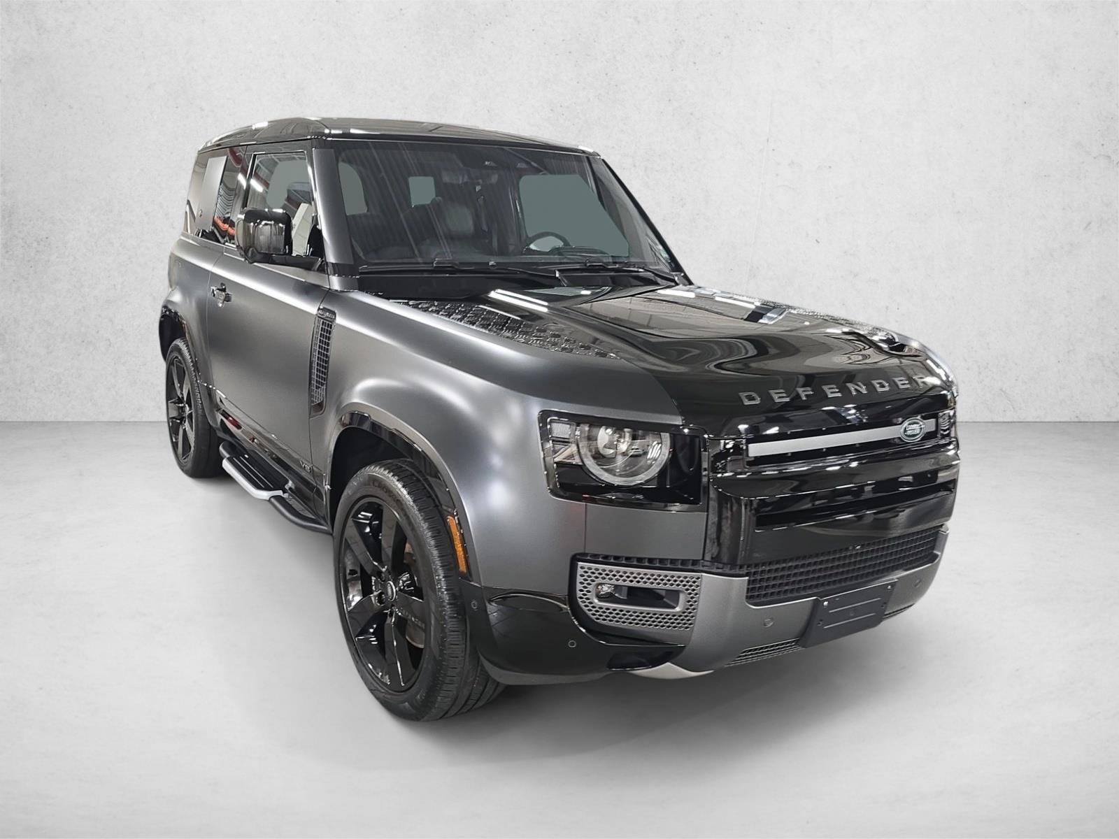 2024 Land Rover Defender Carpathian Edition photo 3